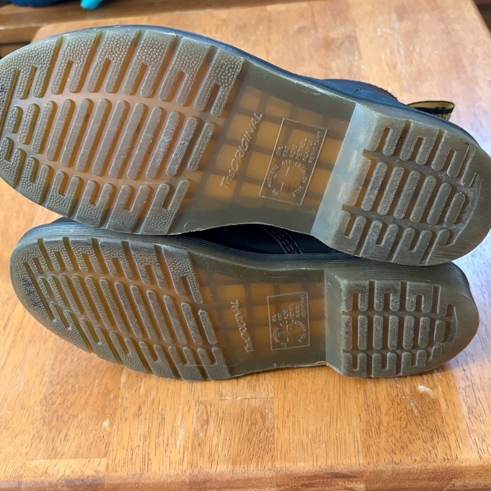 Dr. Martens #146 Black leather W 9/ M 8 - Picture 5 of 9